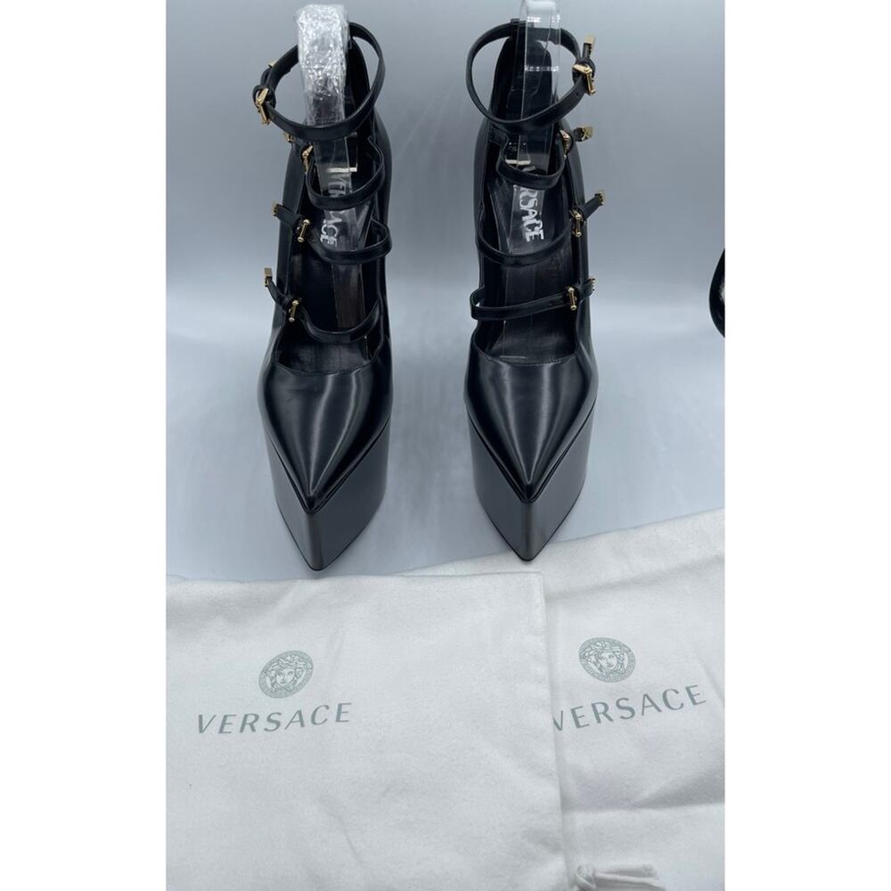 VERSACE Tempest Calf Leather Black Platform Pumps with Gold Hardware Size 39 - Picture 7 of 16